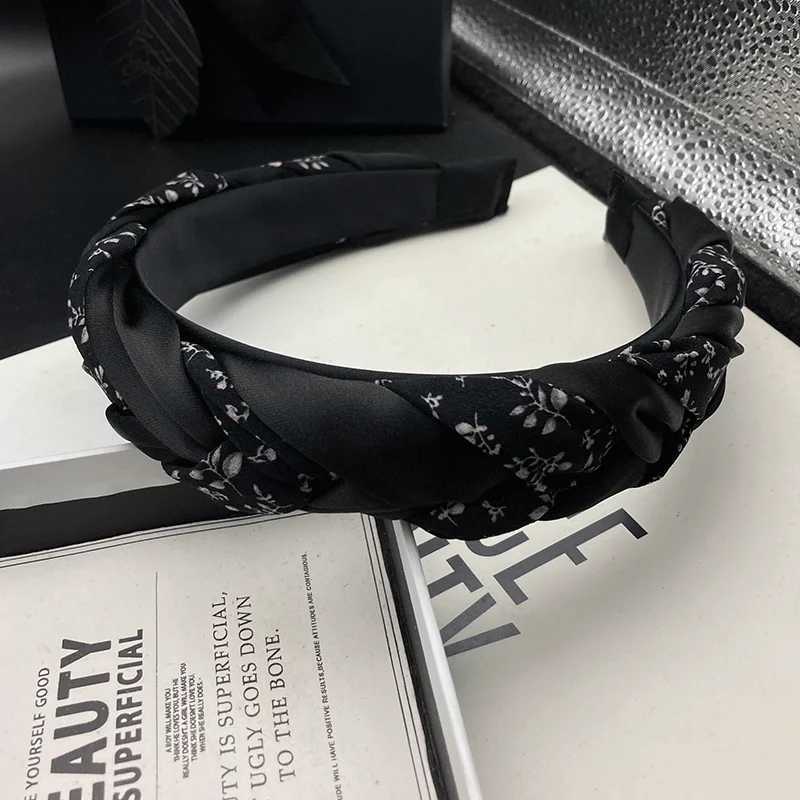 New handmade retro style woven headband for women fashionable and simple pressed hair and face wash niche accessory H260319