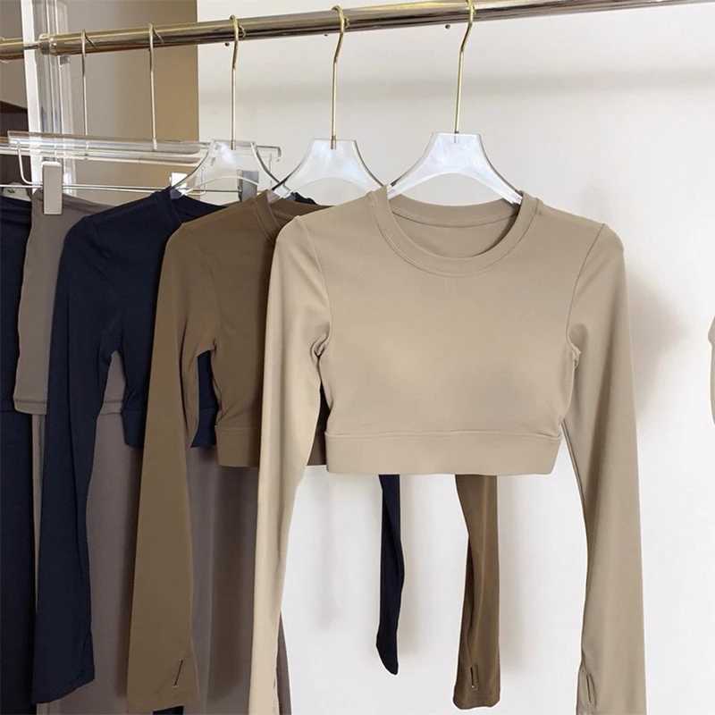 Womens Sexy Backless Long Sleeve Yoga Top Tight Fit Pilates Training Top with Chest Pads for Autumn Winter Z20260319