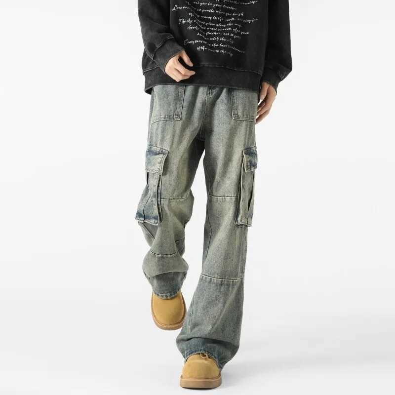 Mens Loose Fit Straight Wide Leg Cargo Jeans outdoor Multi Pocket Patchwork Denim Pants Trending Streetwear Utility Style M260319