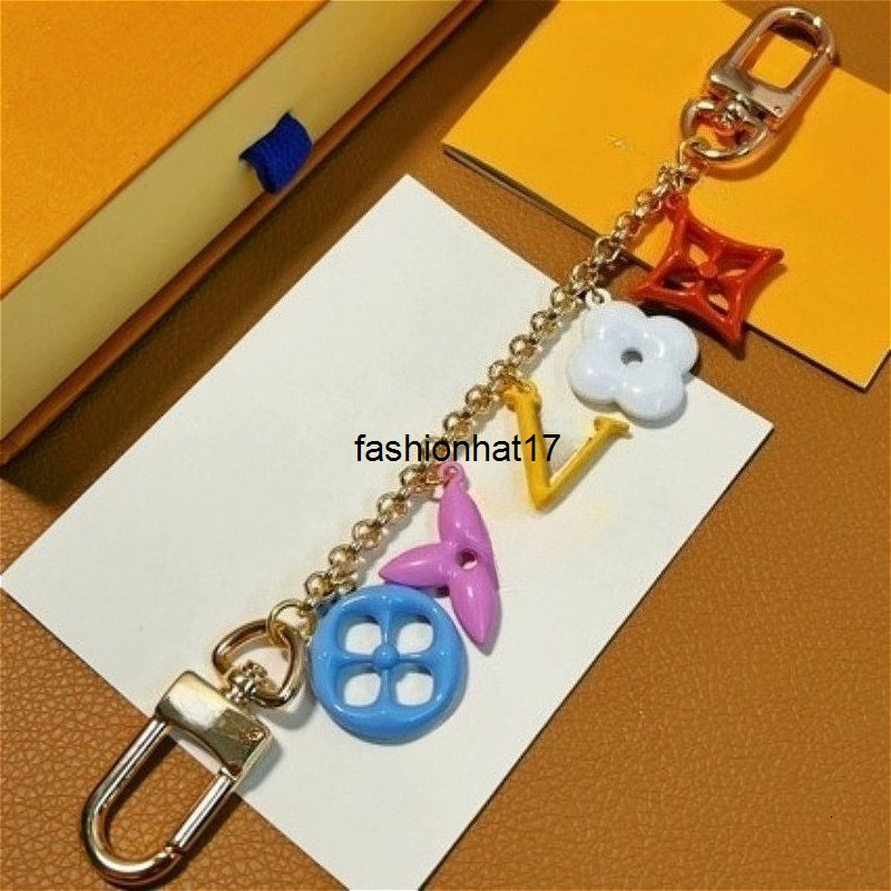 Key Rings Designer Keychains Stainless Steel Keychains Bag Charm for Men and Women Car Key Holders Keyring Bags Pendant High-Quality Couple Gift
