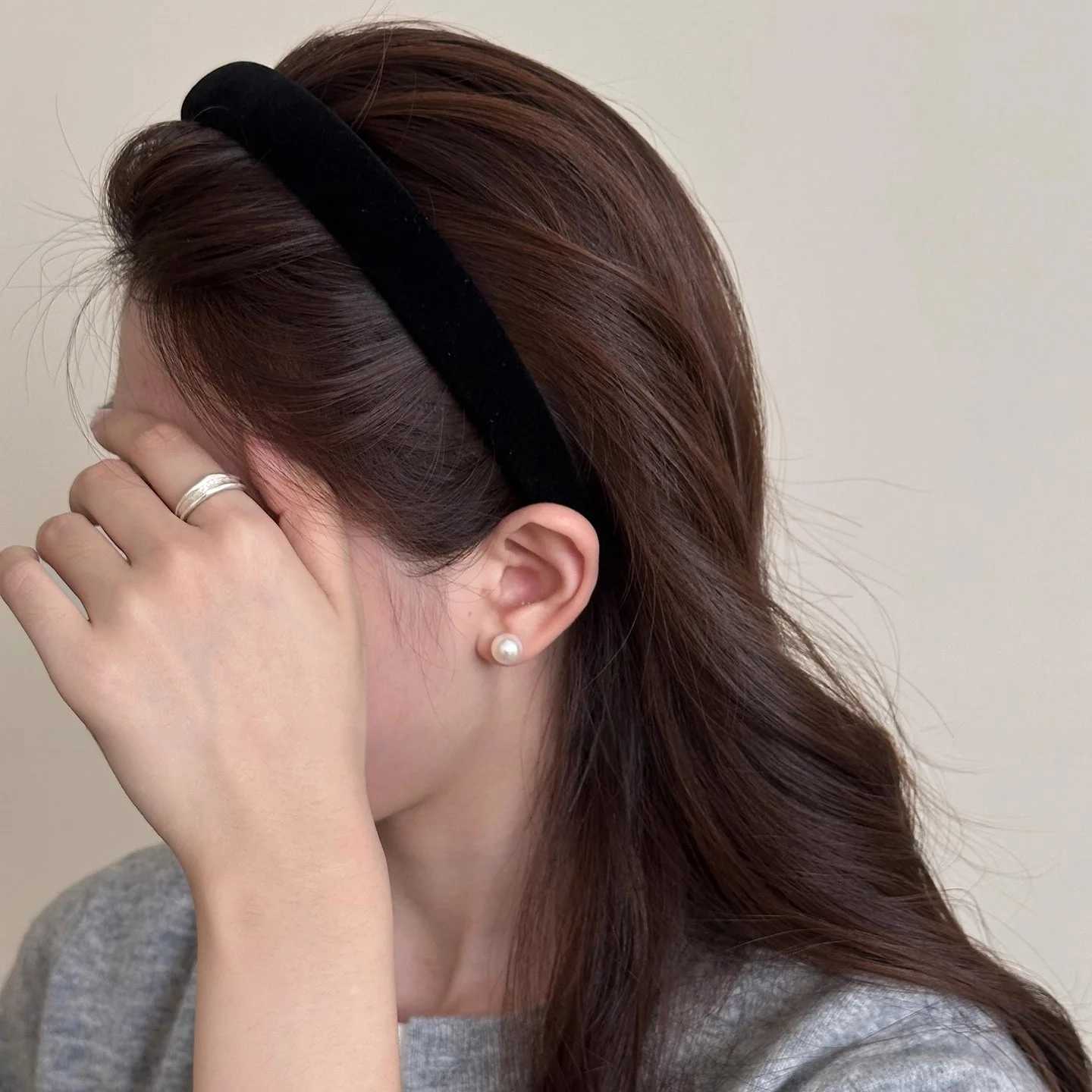 2026 Simple Velvet Winter Hairbands Headband Women Girls Scrunchie Hair Head Hoop Bands Accessories Headdress Headwear Ornament H260319