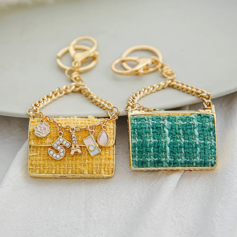 Creative Gift Sweet Style Metal Key Chain Pendant Cute Mini Bag Keychain Small Commodity