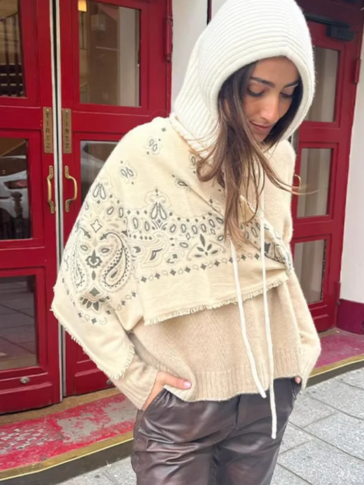 Paisley Print Fringed Bandana Scarf Jacquard Fringed Lightweight Knit 2026 Spring Elegant Women Accessory Chic Boho Lady Scarfs 260318