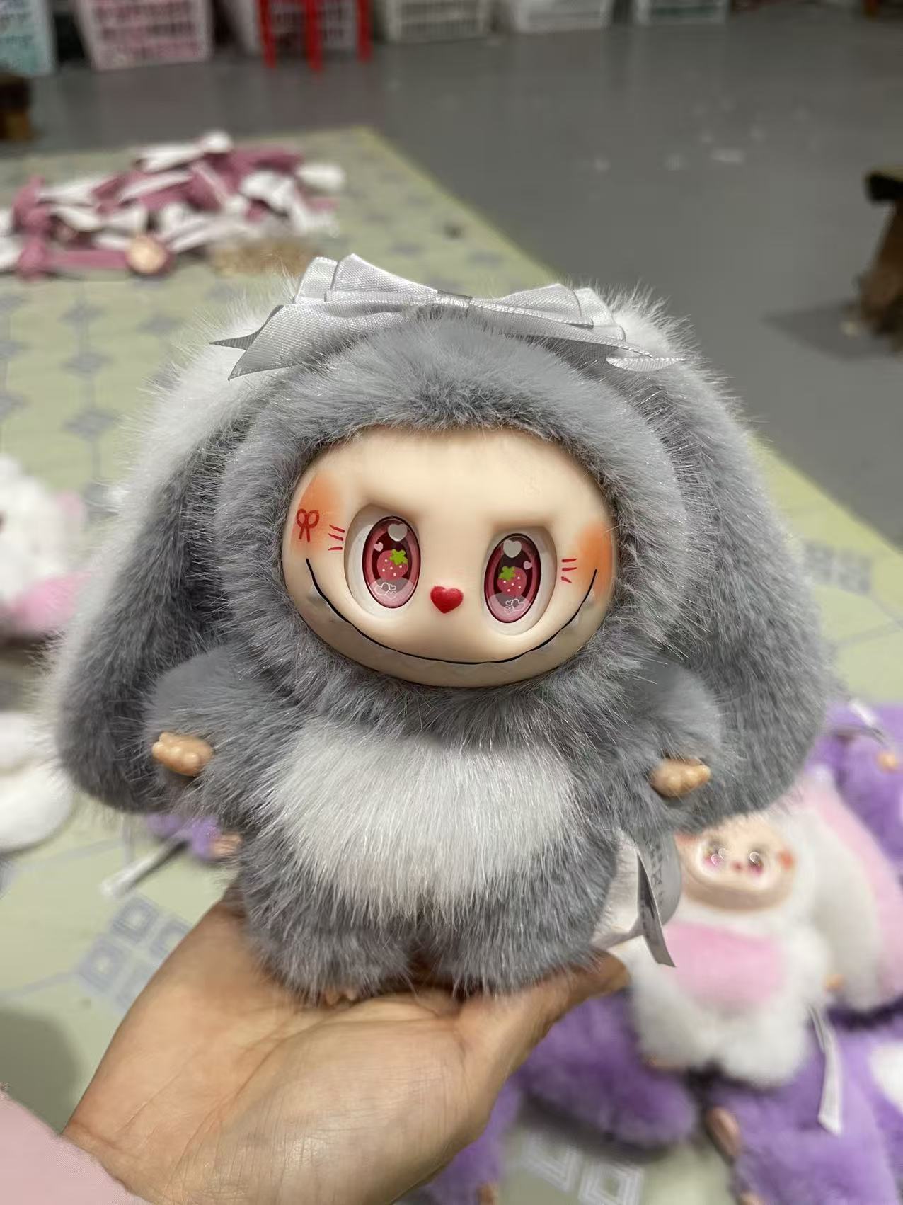 17cm Labubu Bunny Macaron Series Blind Box Collectible Toy Kiwi Color QIAOWANTONG