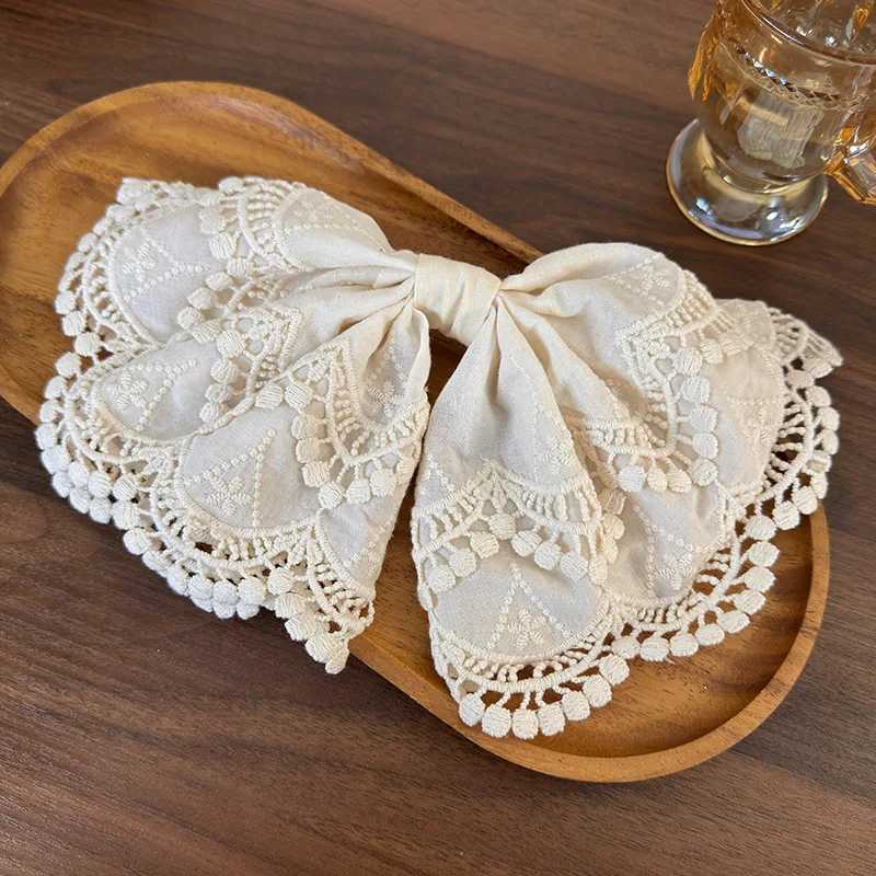 Korean Style Beige Floral Embroidery Lace Bowknot Hair Clip Fashion Sweet Chic Girls Barrettes Female Party Headdress Hairpins H260319