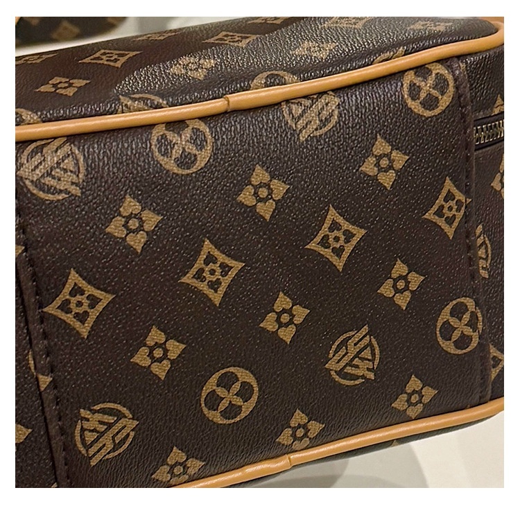 Printed makeup bag, new large-capacity storage bag, portable travel and business cosmetic storage pouch, multi-functional hand-held toiletry bag, luxu