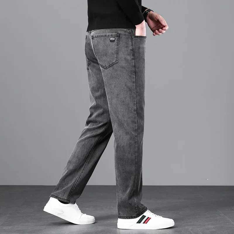 New Autumn Mens Fashion Baggy Jeans Gray Black Stretch Straight Classic Denim Trousers Male Versatile Comfortable Casual Pants M260319