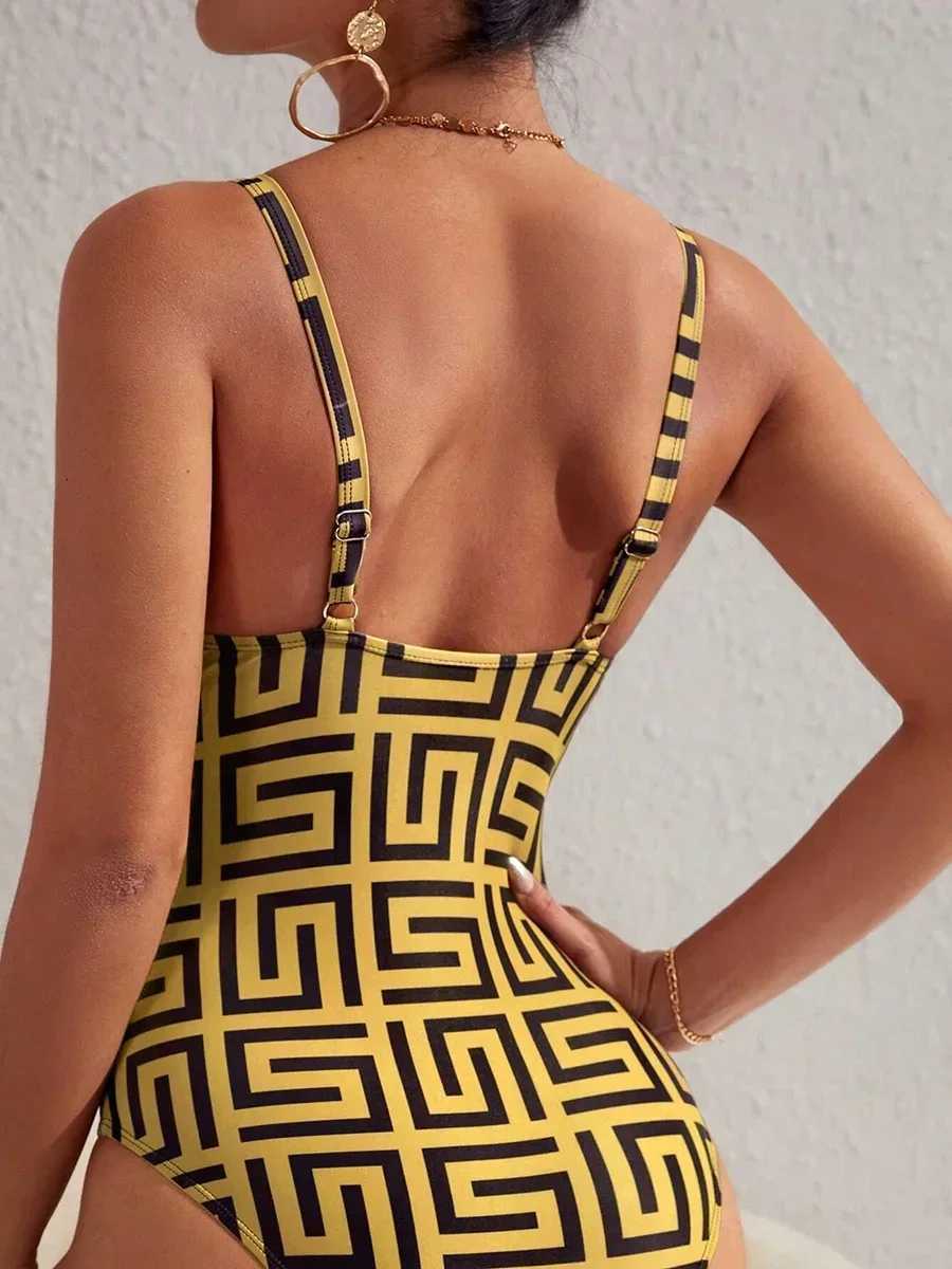 Sexy Retro Print Swimwear Women One Piece Swimsuit 2024 Female Bathing Suits Swimming for Beach Wear Monokini Brazilian BiquiniT260318