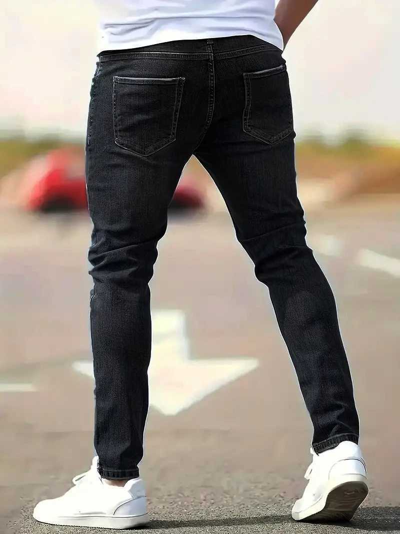 Mens American Retro Hole-Punched Stretch Slim Fit Jeans Zipper Casual Streetwear Denim Pants Classic Black Blue Skinny Trousers M260319