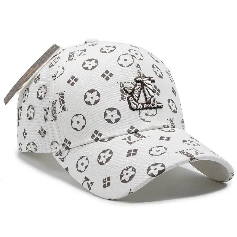 Light Luxury Designer Style Cap Men Adjustment Baseball Hats High Quality Women Fitted Caps Fashion Fedora Embroidery Letters Stripes For both men and