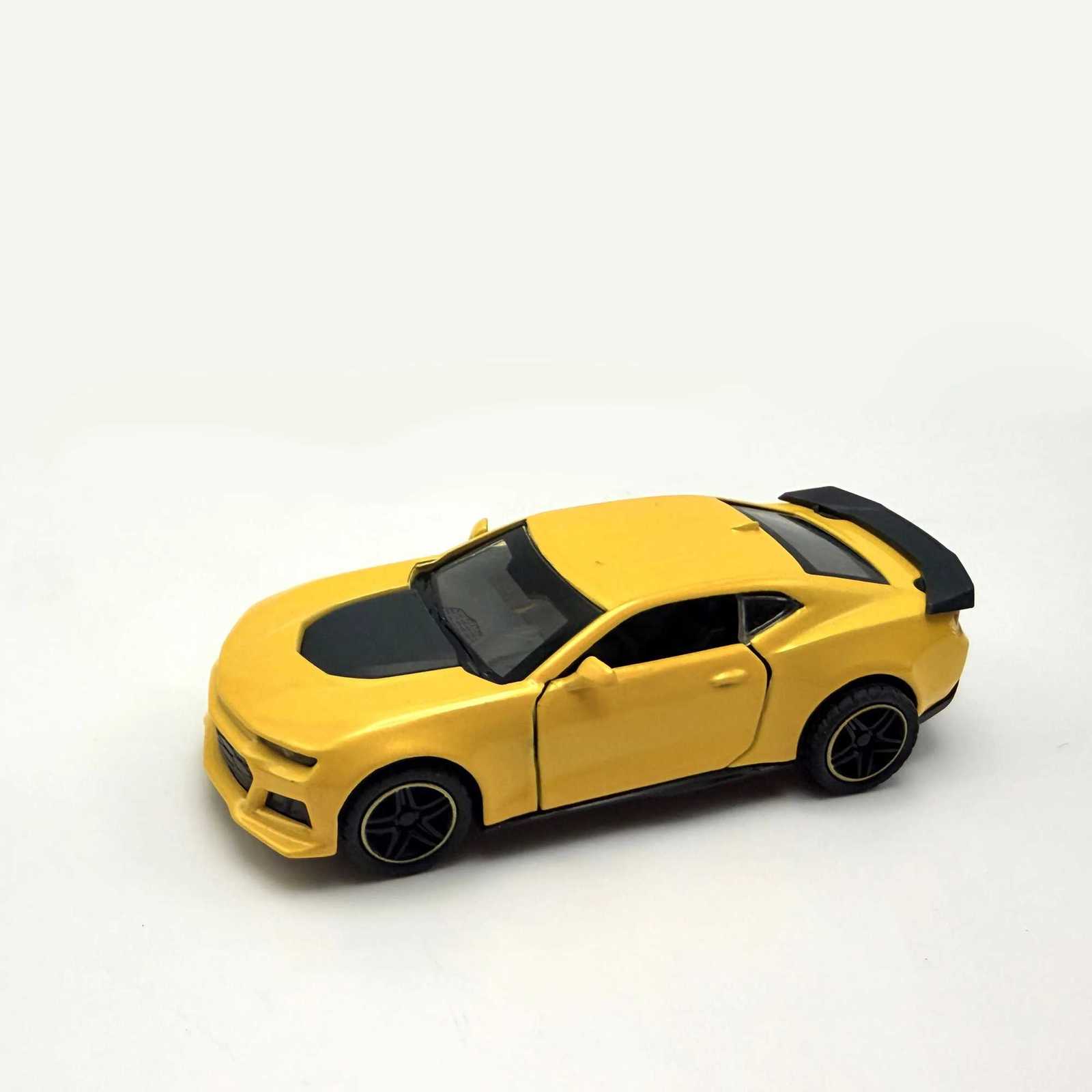 Die-Cast Alloy Racing Car Model Ideal Gift for Auto Enthusiasts Home Decor Accent Boys Room Decor Racing Style Model Y260319