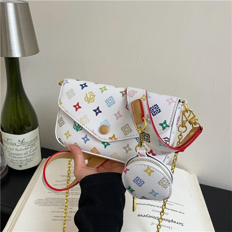 Chain-strap envelope shoulder bag with premium feel, new retro print crossbody bag, unique small square top-handle underarm bag, fashionable casual lu