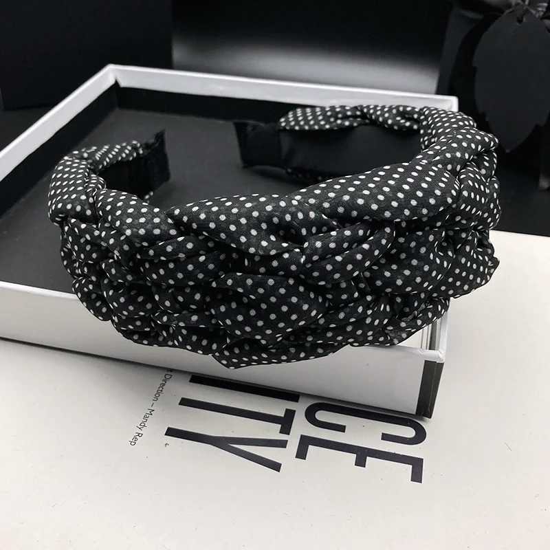 Temperament Spring/Summer New Style Hair Strap Womens Fashion High Headtop Wave Point Headpiece Show Face Small Shopping Press H260319