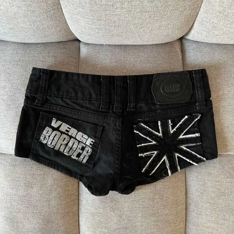 Hip hop fashion street cloTHing graphic style women blaCK shorts ins y2k goTH slim denim shorts M260319