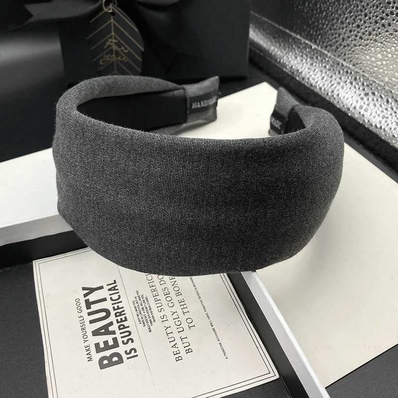 Hairband headband for women fashionable and stylish suitable for going out with hair accessories and wide edges for headband H260319