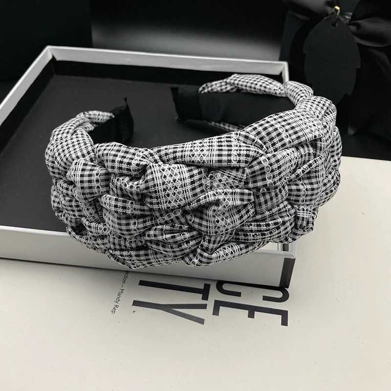 Off white hair band for female adults Simple headdress Fried Dough Twists woven high skull top pressing hair shampoo headband H260319