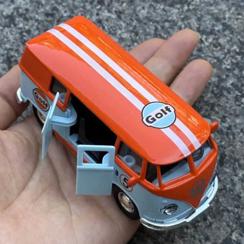 136 Alloy Travel BUS Car Model Blue Pull-back Diecast Bus Transporter Van Model Boy Toy Car Gifts Collection Decor Y260319