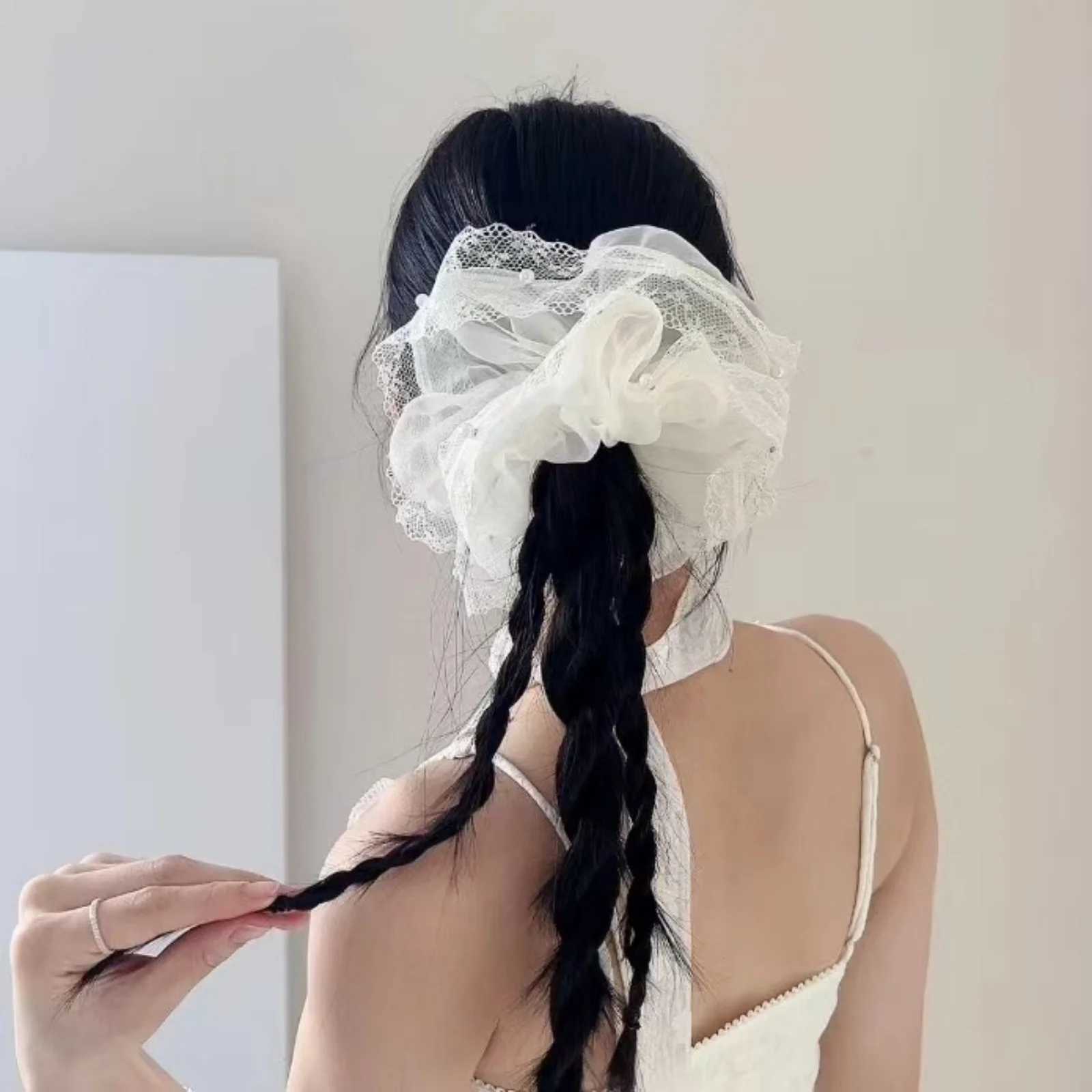 1PC Korean- tyle Dongdaemun-Inspired Lace and Pearl White Sheer Chunky Hair Scrunchie Sweet and Gentle Hair Accessory for Women H260319