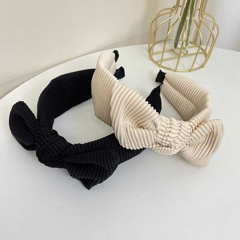 New Knitted Stripe Butterfly Tie Hair Hoop Womens Creative Solid Color Rabbit Ears Wide Edge Headband Press Hair Clip H260319