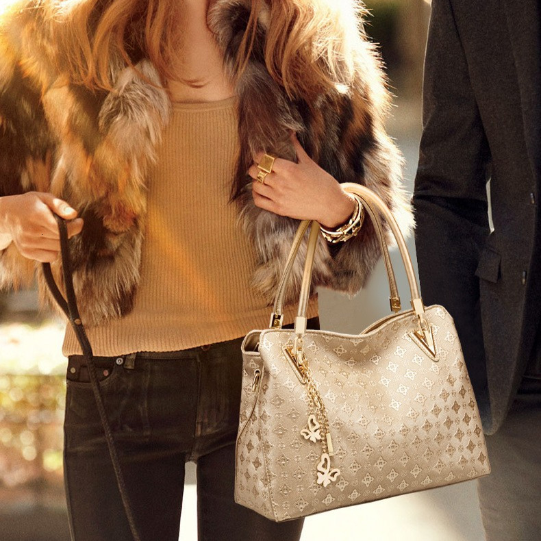 2026 Luxury Fashion Women's Handbag Four Piece Set New Fashion Embossed Soft Leather Pull Shoulder Bag Trendy Gold Large Capacity Tote Bun Mother