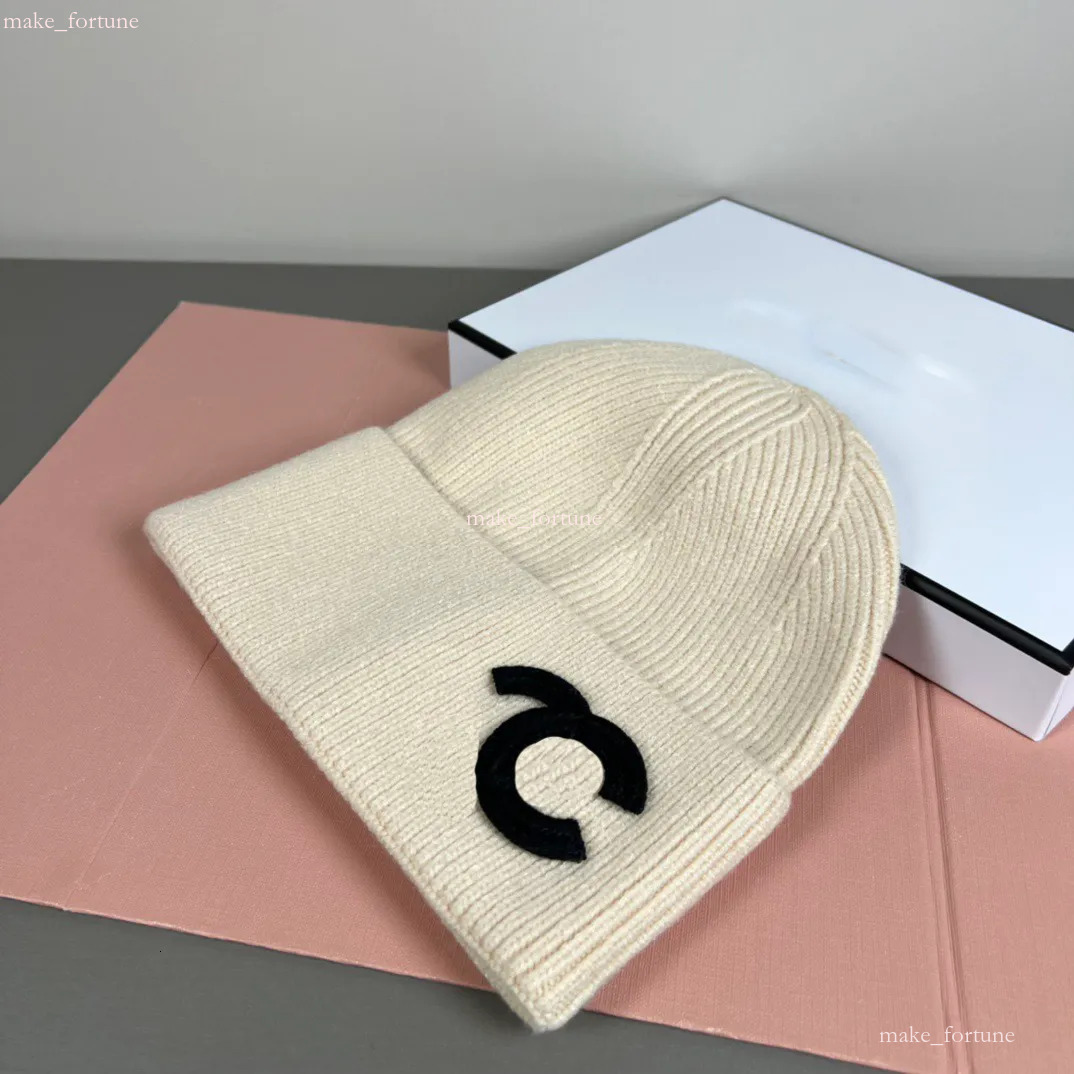 Cc Beanie Designer High Quality 5A Chasnel Hat For Women Classic Knitted Hats Fashion Versatile Winter Strips Knit 2026 New Trend Luxury Top Brand Cha Nelcap Cdb