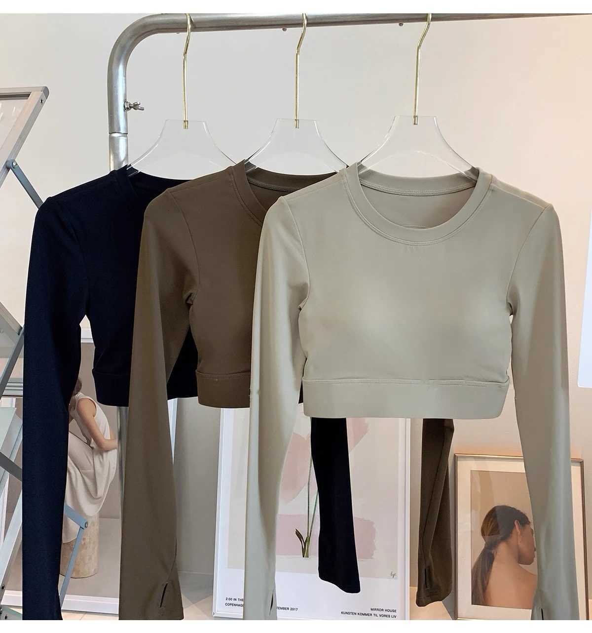 Womens Sports Top with Built-in Bra Backless Yoga Wear Running Training Professional Pilates Fitness Clothing Long Sleeve Z20260319