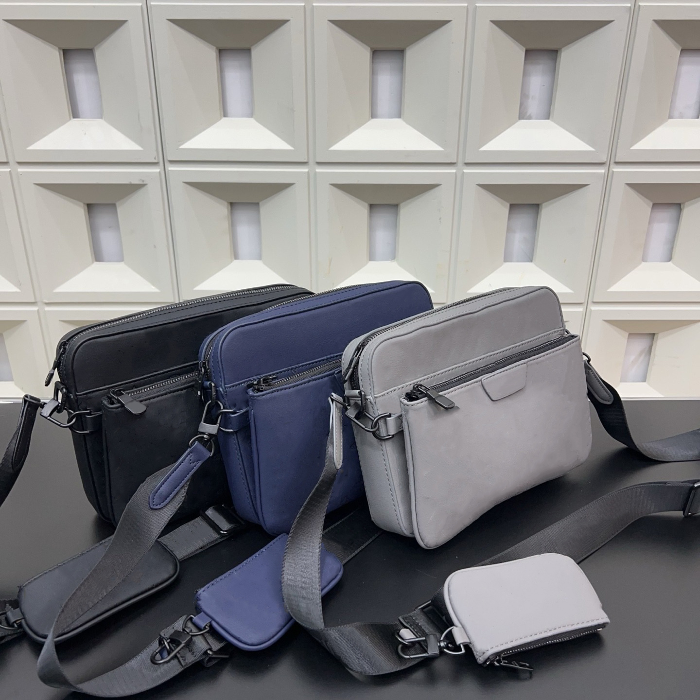 Top Designer bag Trio Messenger Shoulder Bags Men Women Embossed pochette Classic Vintage Crossbody Luxury Leather Purse Handbag Wallet