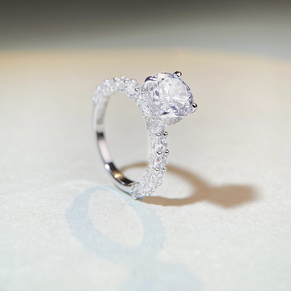 Moissanite ring for women, four-prong simulated diamond ring, wedding moissanite, finely crafted, direct from the factory