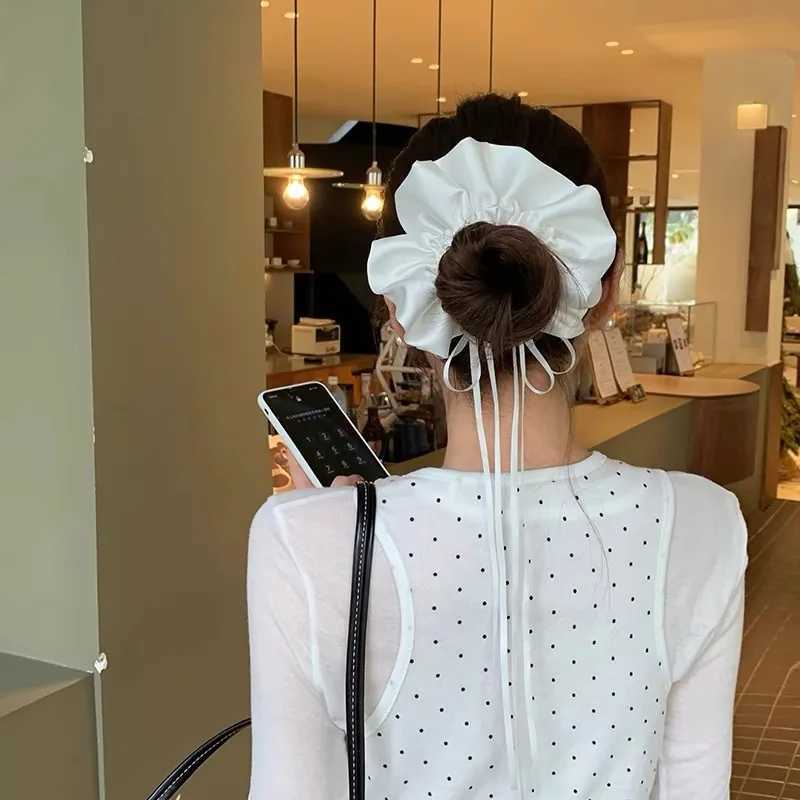 Womens Scrunchies Ballet Style White Satin Bow Long Ribbon Large Intestine Hair Band Rubber Band Hair Accessory Kawaii Hair Tie H260319