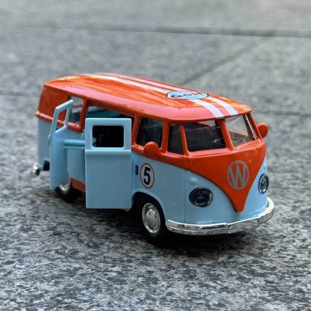 136 Alloy Travel BUS Car Model Blue Pull-back Diecast Bus Transporter Van Model Boy Toy Car Gifts Collection Decor Y260319
