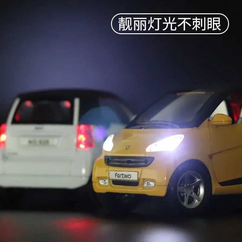 132 Benz SMART Cute Alloy Model Car Metal Diecast Car Simulation Sound And Light Pull Back Toy Car For kids Collection Gifts Y260319