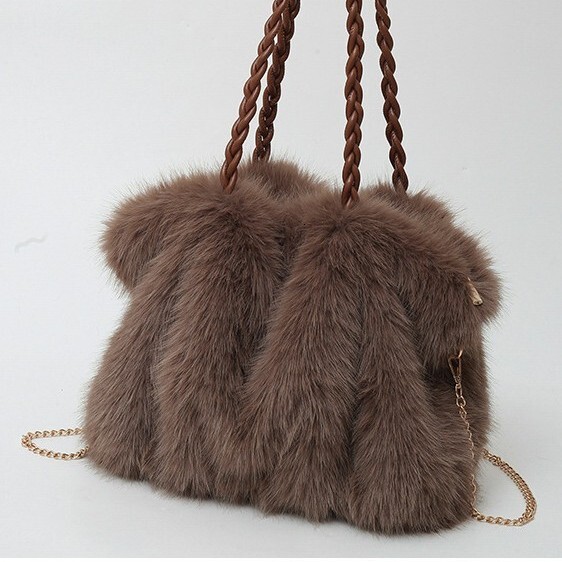 New Plush Bag for Women, High-End Fashion, Wrinkled Faux Fox Fur, Single Shoulder Crossbody Bag, Large Capacity Tote Furry Bag 8e6