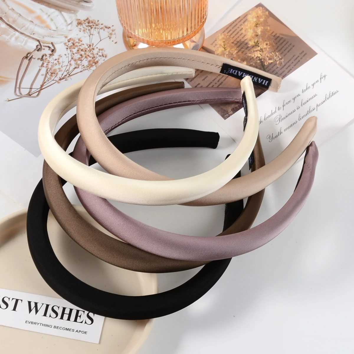 5-Piece Set of Stylish and Elegant Satin Hairbands for Women Suitable for Dresses Parties Balls and Friend Gatherings H260319