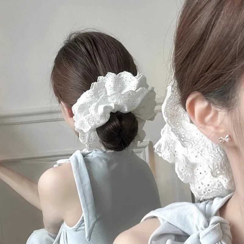 Womens Scrunchies Korean Super Large White Lace Large Hair Band Leather Band French Vintage Lace Tie Head Rope Sweet Style Nice H260319