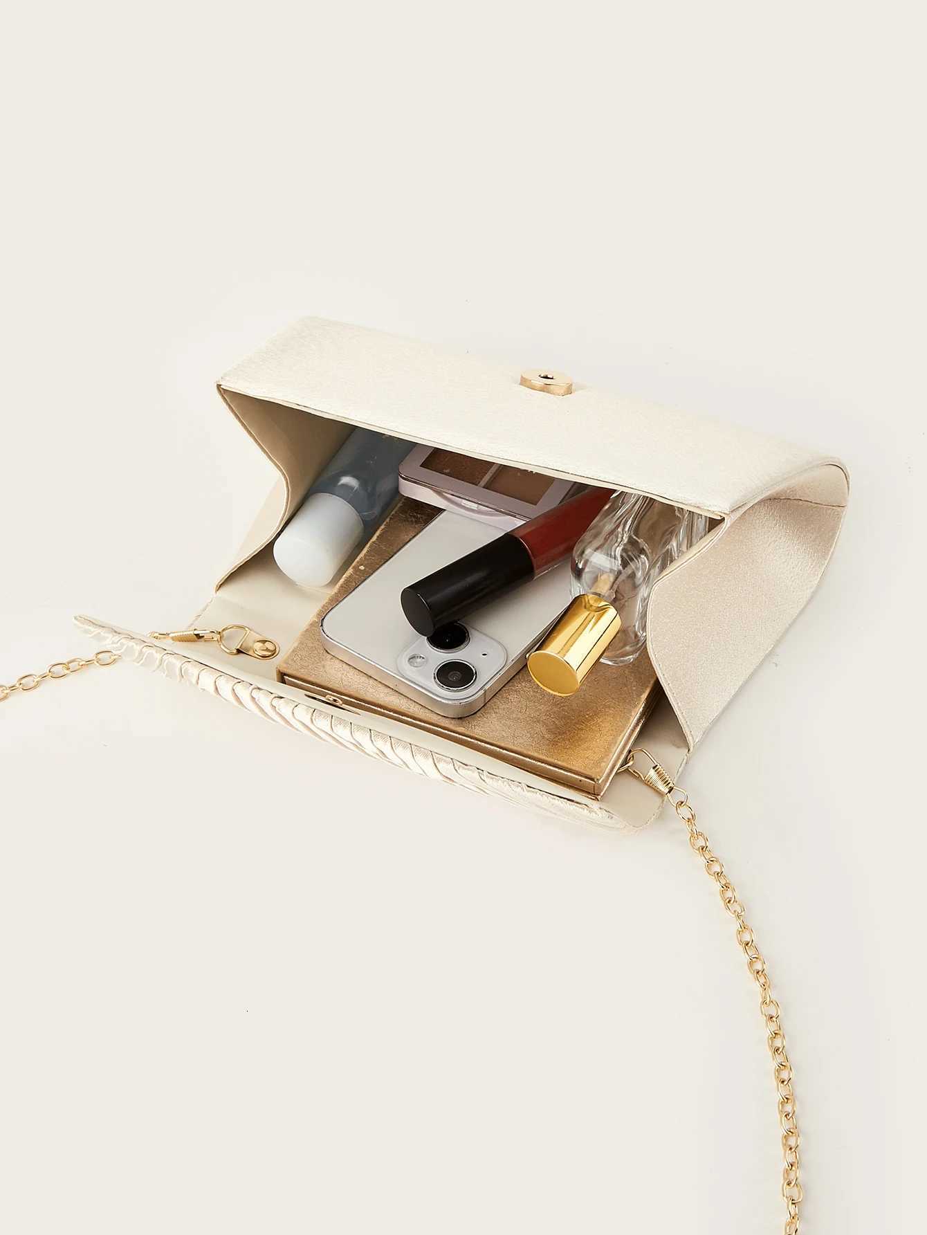 Elegant and simple pleated Korean clutch and chain bag with metal chain and hidden card pocket womens party banquet evening bag W260319 - view 7