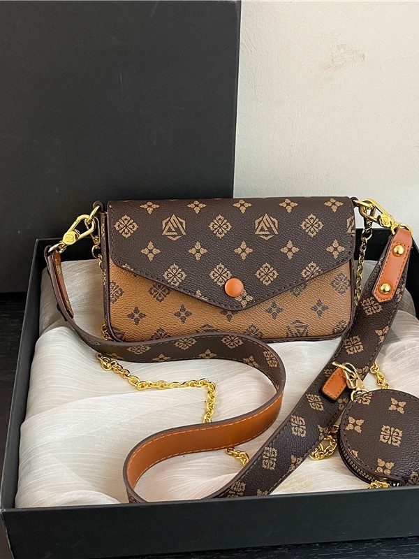 Chain-strap envelope shoulder bag with premium feel, new retro print crossbody bag, unique small square top-handle underarm bag, fashionable casual lu