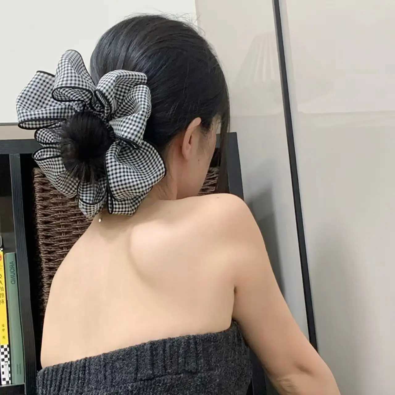 1 Pcs Ladies Hair Scrunchies Korean Versatile Blue Plaid Flower Elastic Hair Bands Simple Versatile Hair Accessories For Girl H260319