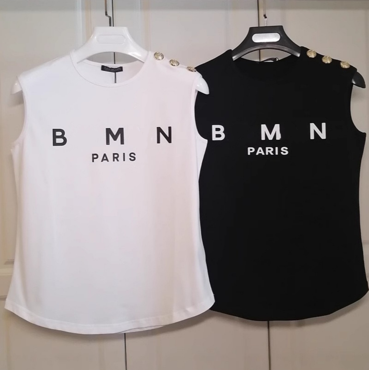 Designermen's T-shirt New Fashion Barman Women's T-Shirt wear Sleeveless designer Sport high-end luxury round neck cotton double yarn embroidery European plus sizes