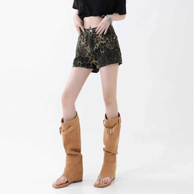 2026 Summer Girls Leopard Printed High Waist Jeans Female Skinny Thin Shorts Hot Sale Lady Sexy Fashion Short Pants M260319
