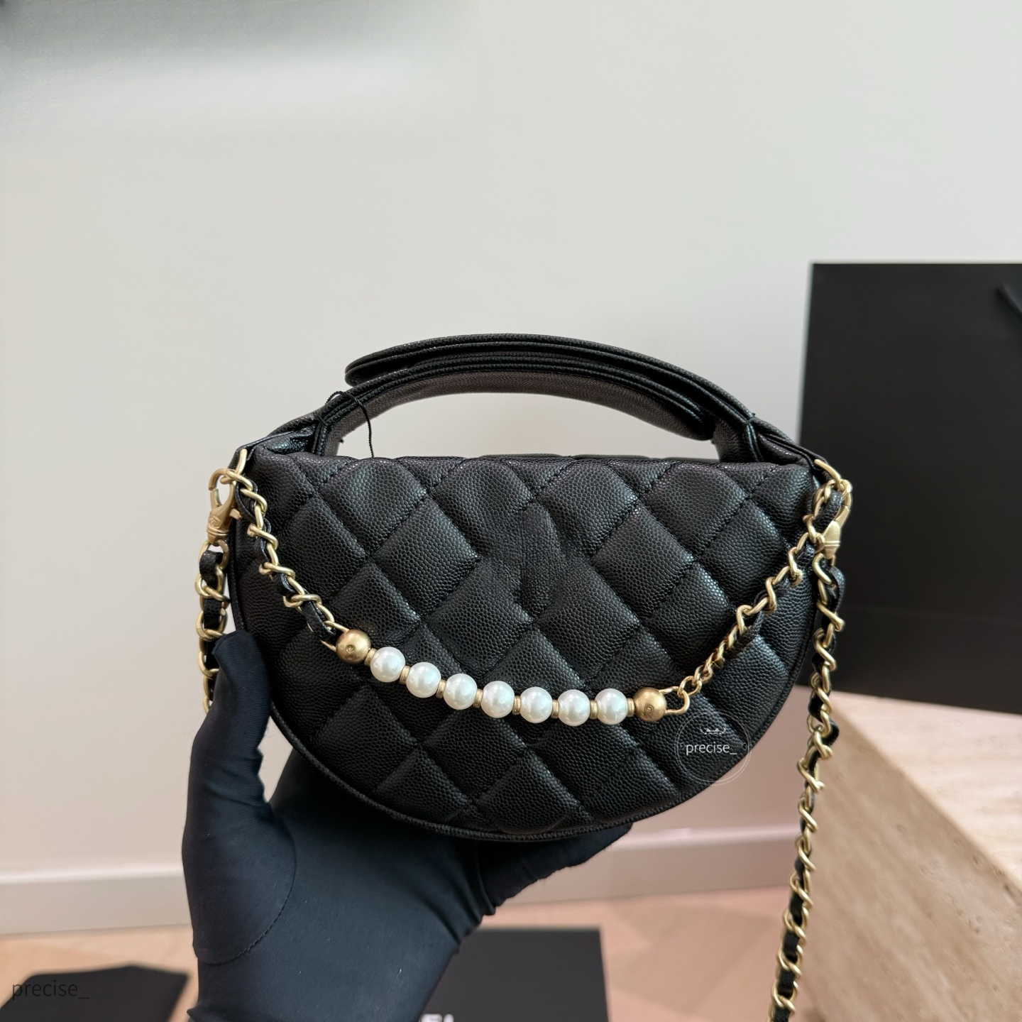Pearl Chain Wrist Bag Women Luxury Cowhide Leather Mini Flap Bag Designer Style Summer Crossbody Shoulder Bag Small Handbag