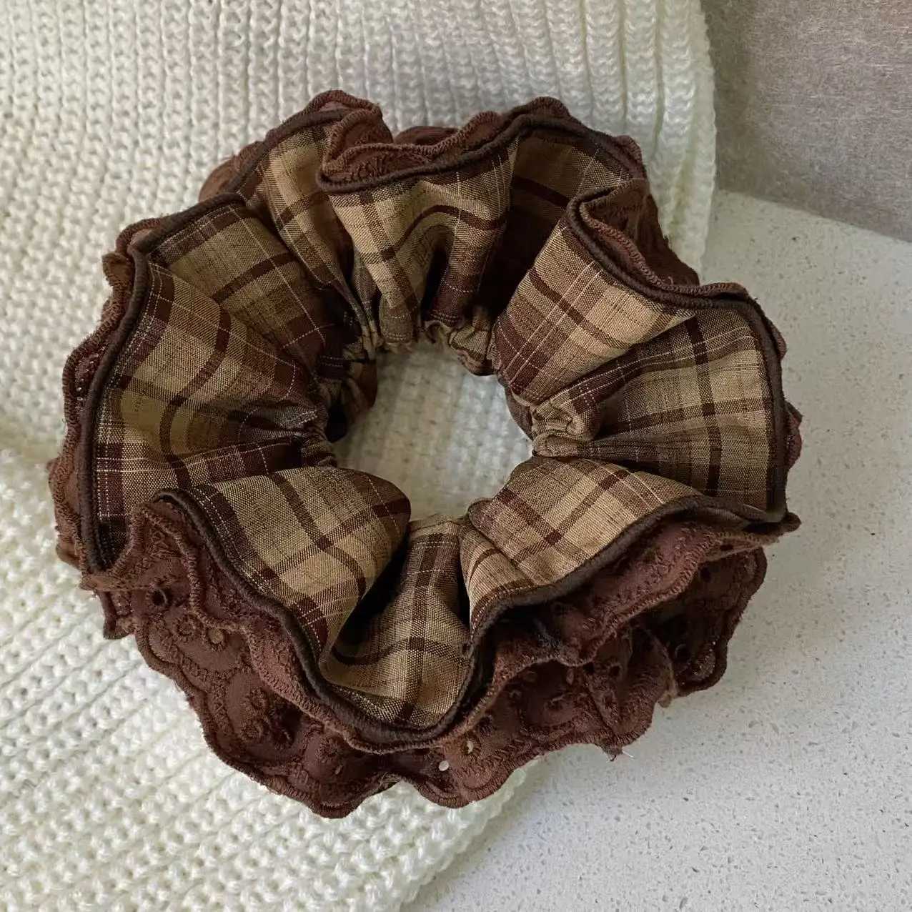 1PCPlaid Lace Scrunchie Vintage Brown Ruffled Double-layer Fabric Hair Tie Elegant Hair Accessory For Women Girl Daily Party Use H260319