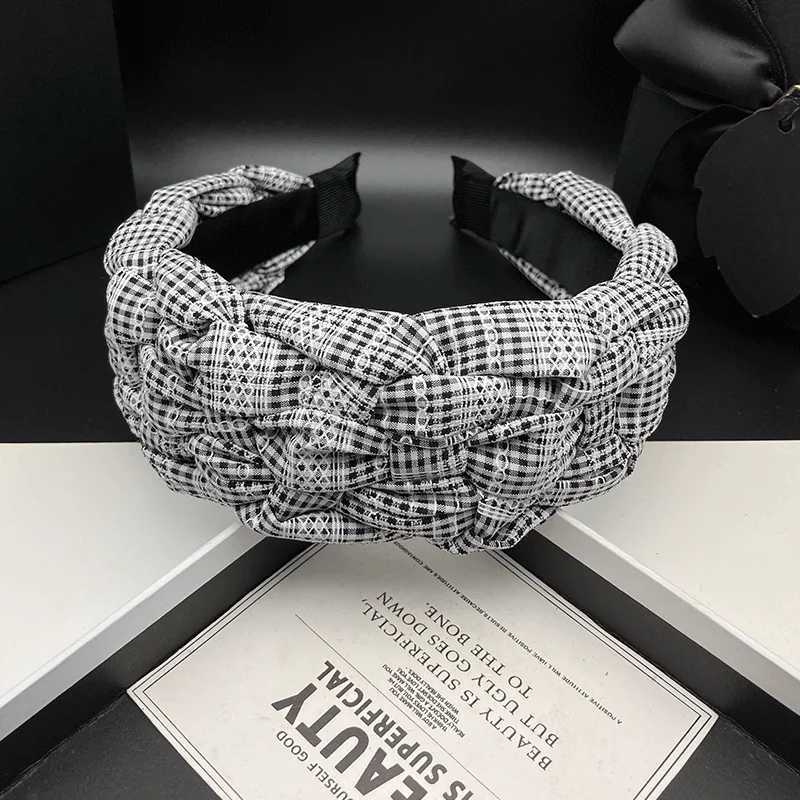 Off white hair band for female adults Simple headdress Fried Dough Twists woven high skull top pressing hair shampoo headband H260319