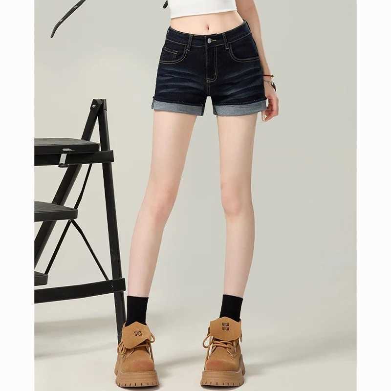 2026 Summer Women Retro Designer Hot Shorts Girls Chic Skinny Thin Denim Pants Lady Casual Fashion High Waist Short Jeans M260319
