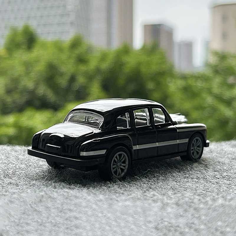 143 Alloy Vintage Diecast Car Model Car Classic BENZ Pull Back Car Model Miniature Vehicle Replica Gift For Kids Adults Y260319