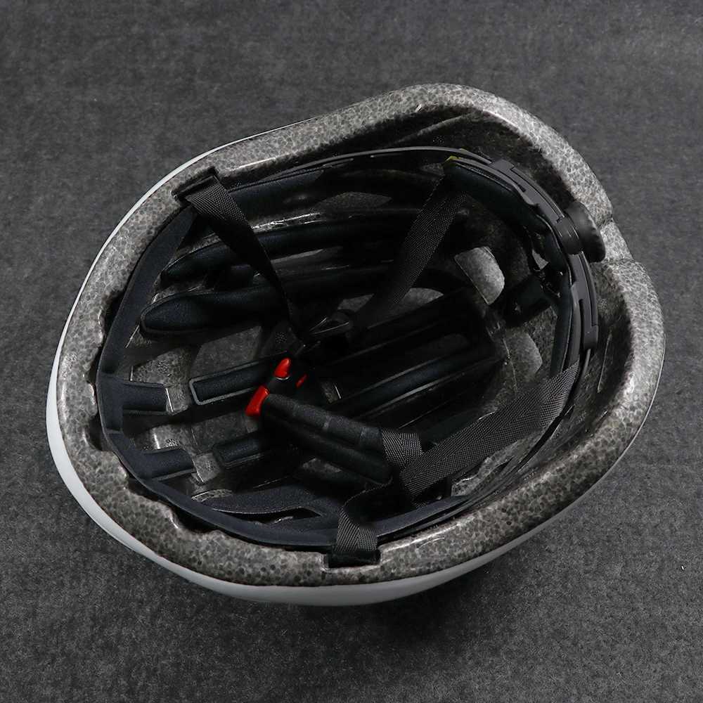 Ultralight Bike Helmet Road Mountain Bike Helmet General Purpose Mens Womens Bicycle Breathable NetRed Riding Safety Helmet H260319