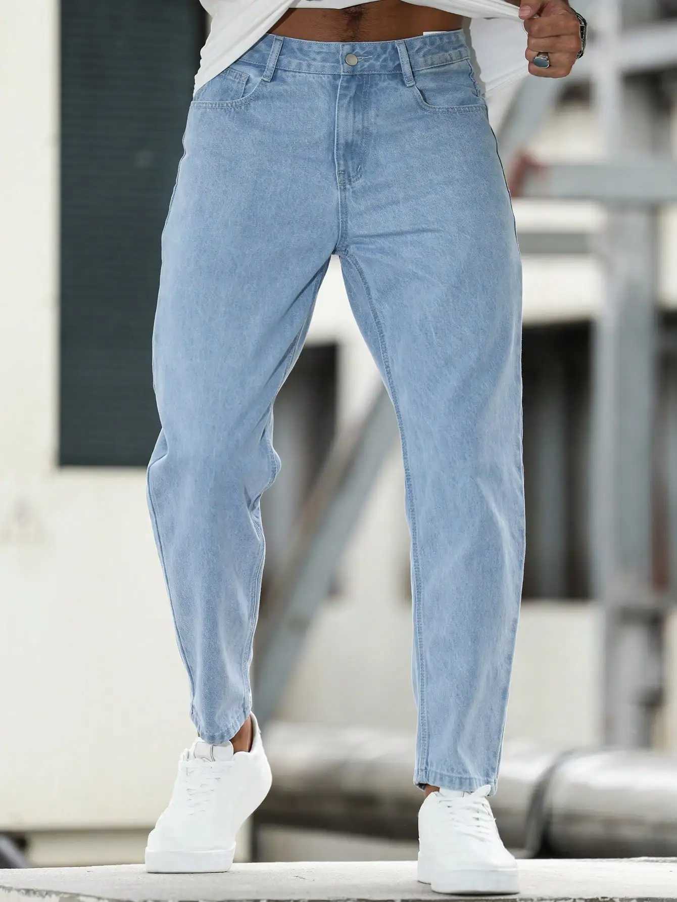 Solid color mens casual jeans comfortable and breathable for a premium look M260319