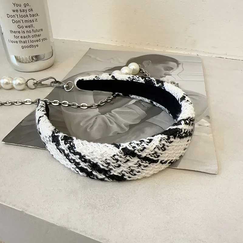 Korean version black white checkered retro sponge hair hoop fashionable hundred straps headband new hair accessories for women H260319