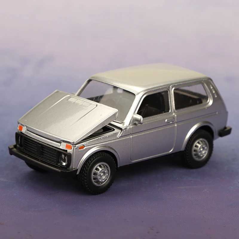 1/43 boxed Russian retro car model die-cast metal exquisite and compact pocket car beautiful collectible home decoration Y260319
