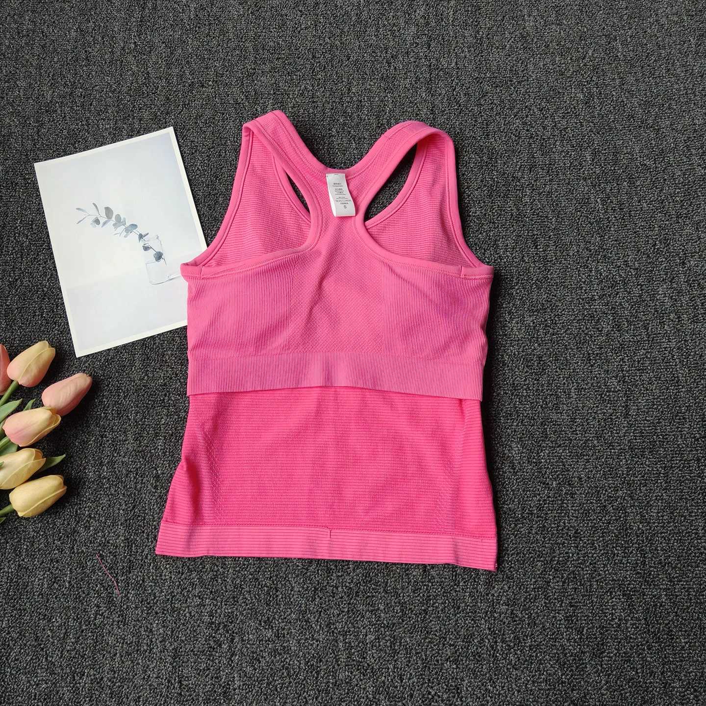 Womens Threaded Sports Vest with Chest Pads Running Fitness Yoga Top Pilates Sports Top Z20260319