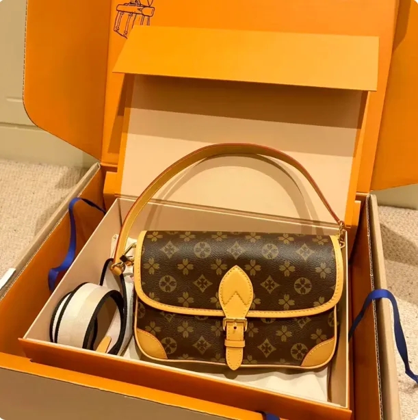 Top Fashion women shoulder bag Postman bag Women Satchel Shoulder Clutch Cross body Luxury genuine leather hobo Chain handbag Presbyopic Drawstring Bucket diane